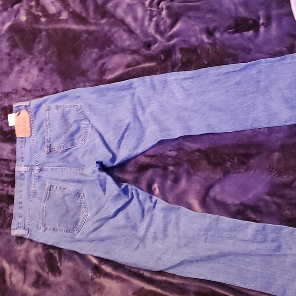 Classic Denim, button up, (no give) Levi 501's. - Picture 4 of 4
